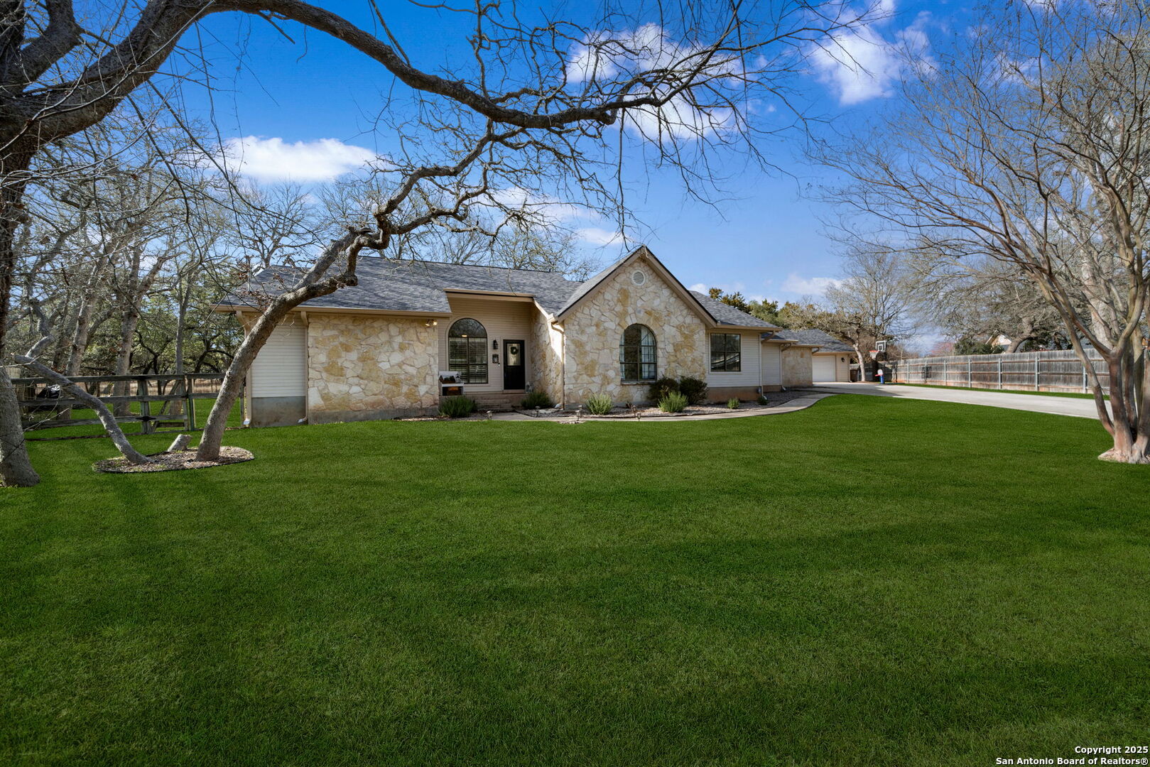 106 QUAIL CT