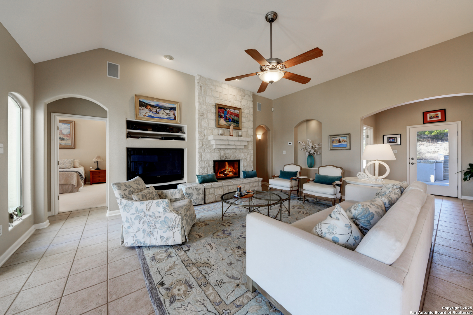 176 ARABIAN WAY