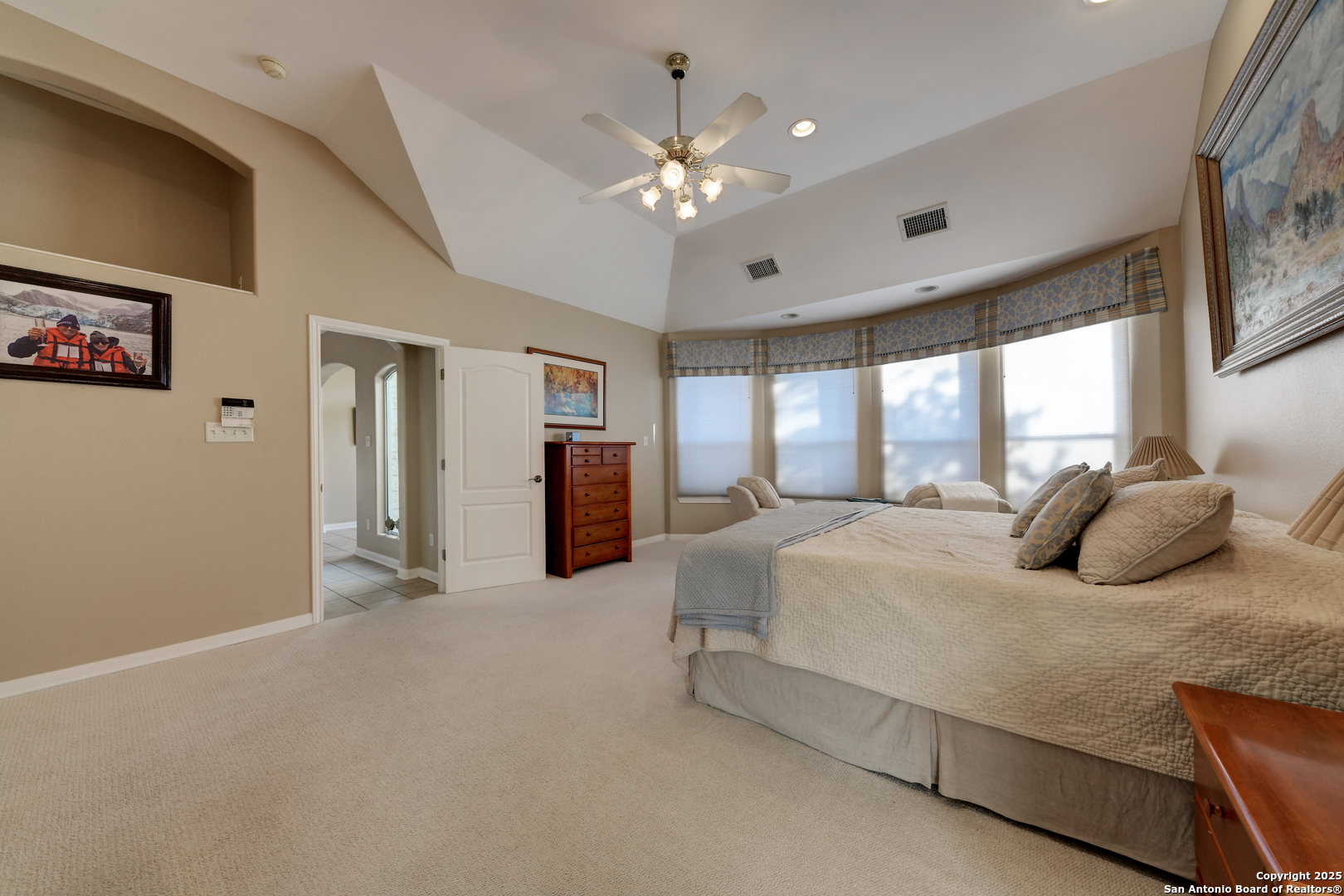 176 ARABIAN WAY