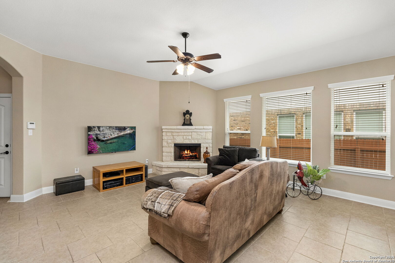 12542 HILLSIDE RNCH