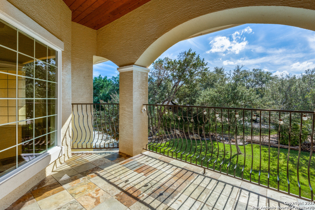 10206 oak forest