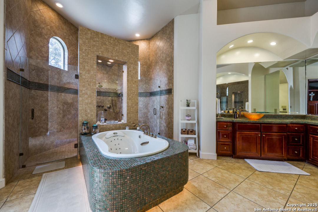 10206 oak forest