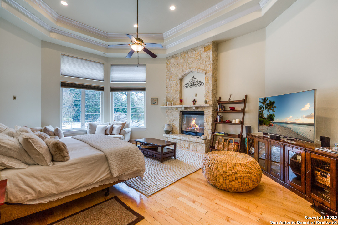 10206 oak forest