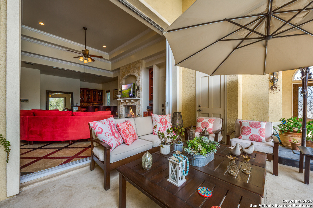 10206 oak forest