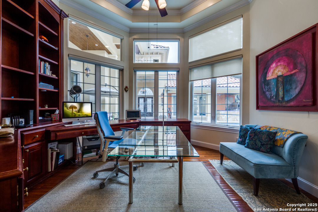 10206 oak forest