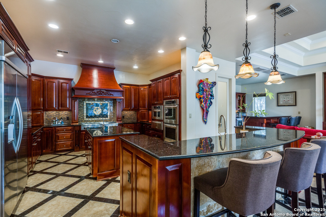 10206 oak forest