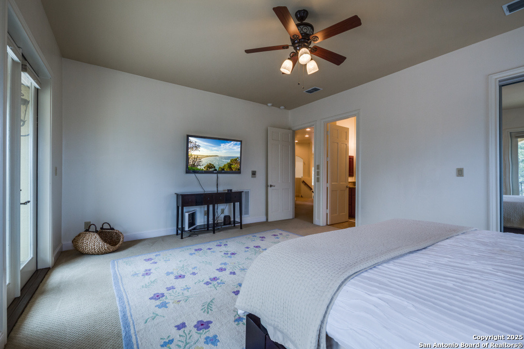 10206 oak forest