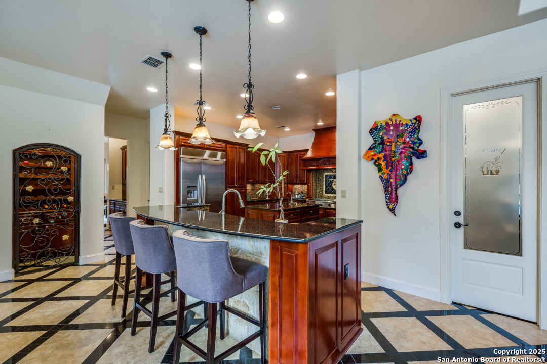 10206 oak forest