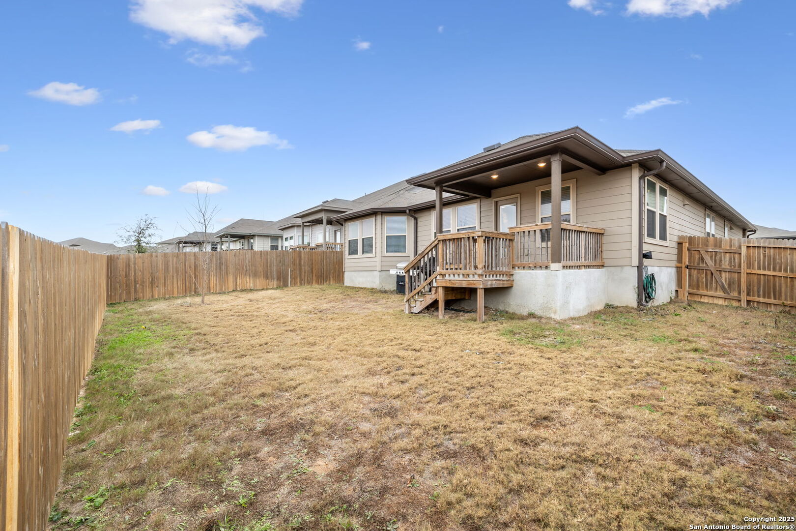 320 Shelton Pass