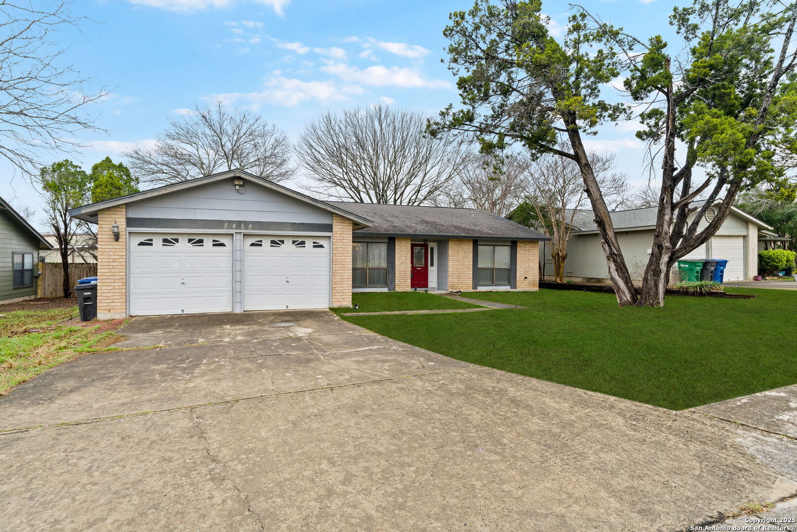 5419 Maple Vista