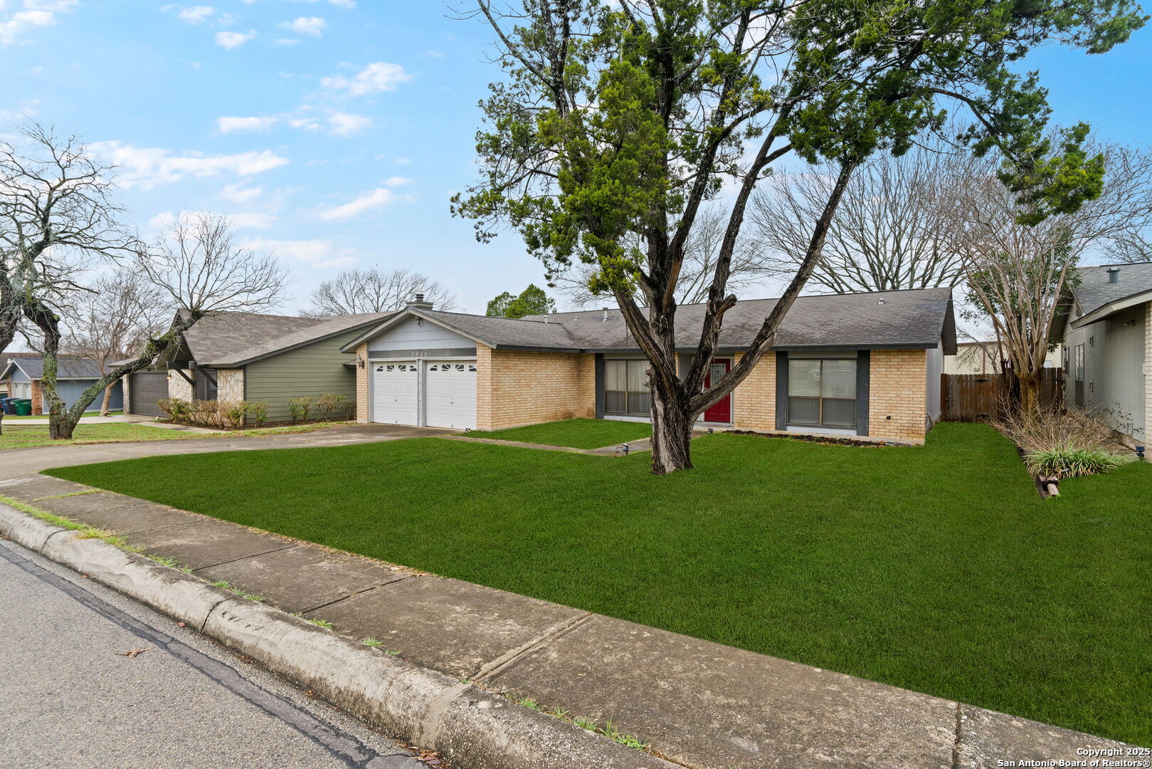 5419 Maple Vista