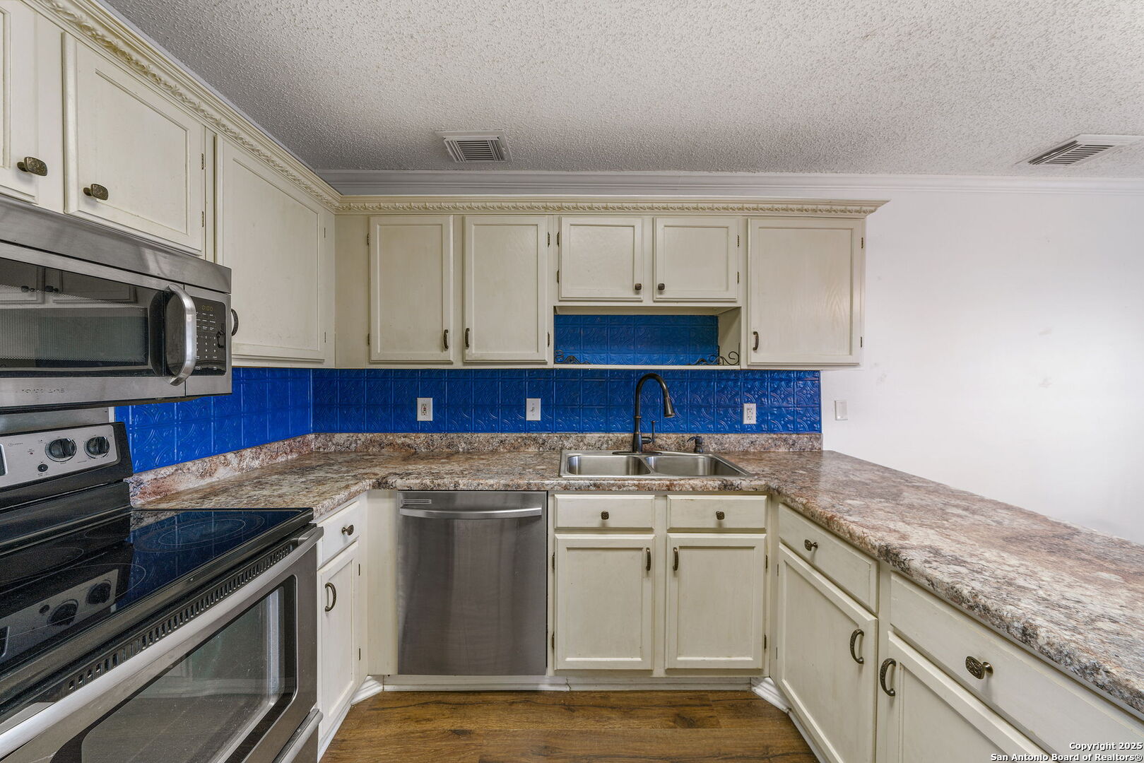 5419 Maple Vista