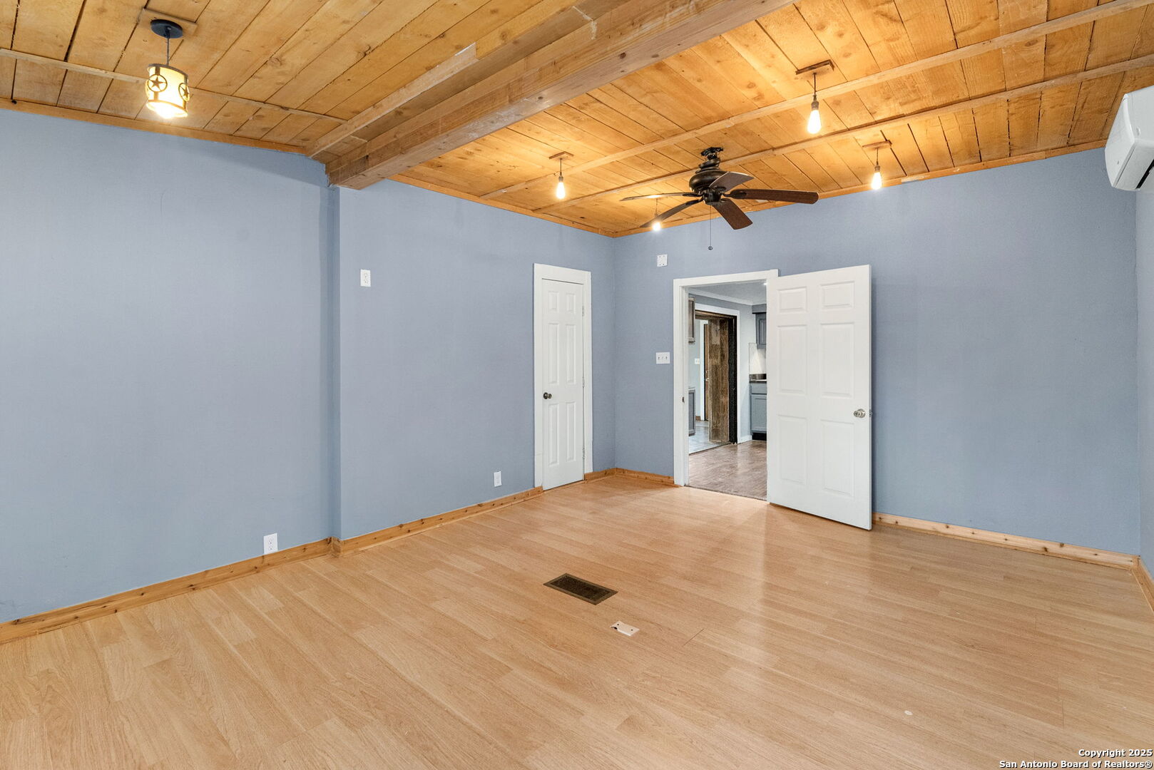 1413 Alamo Beach
