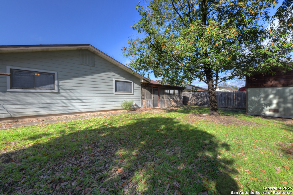 524 MARILYN DR