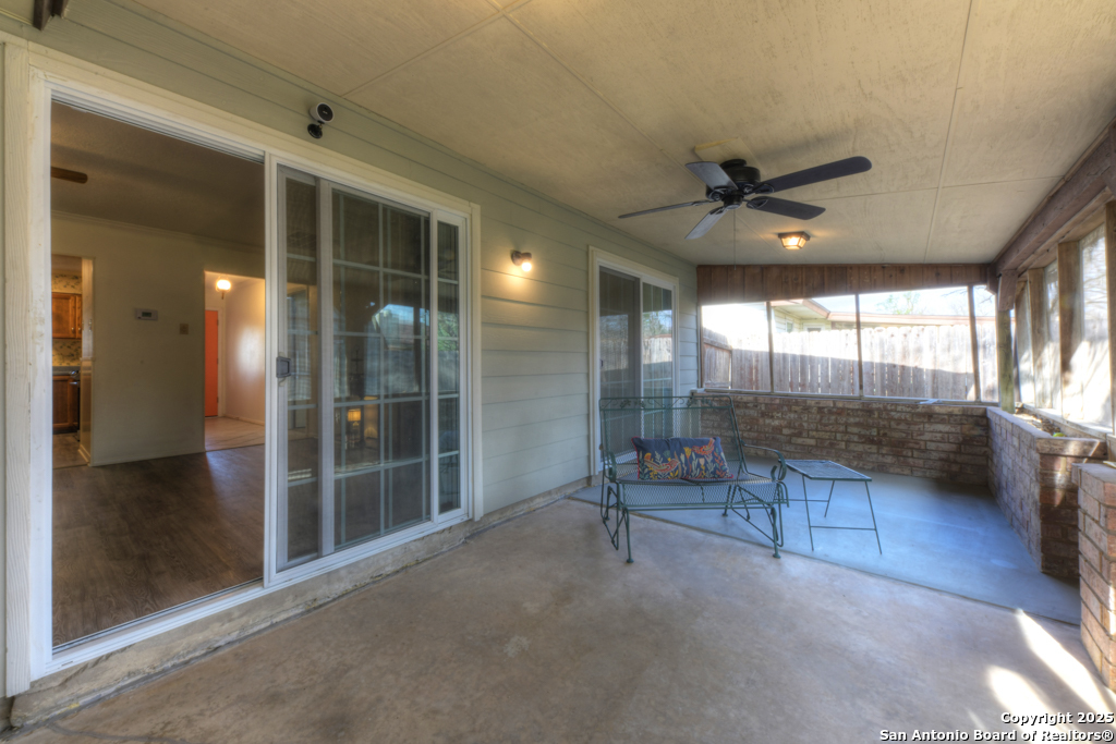 524 MARILYN DR