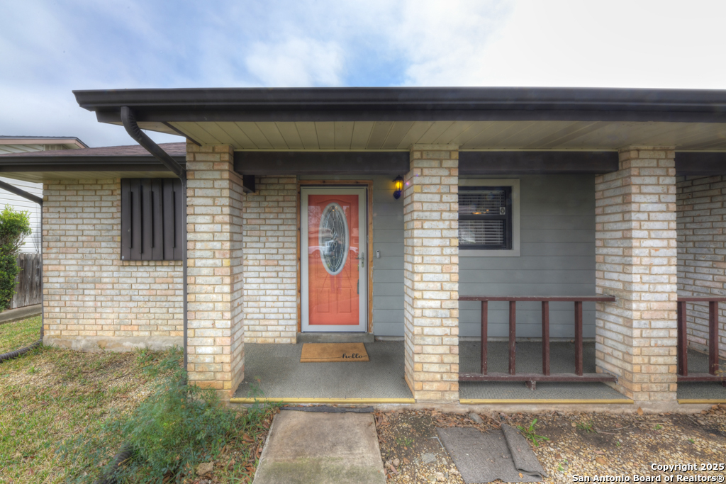 524 MARILYN DR