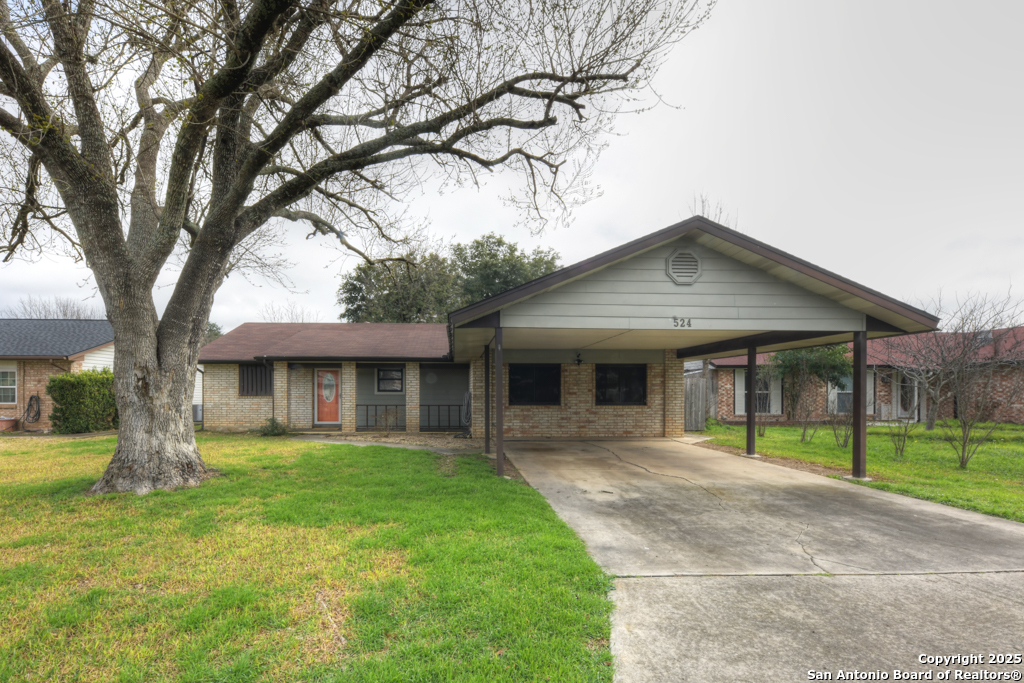 524 MARILYN DR