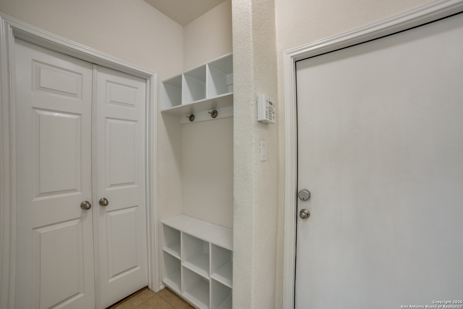 9050 HERMAN HOLLOW