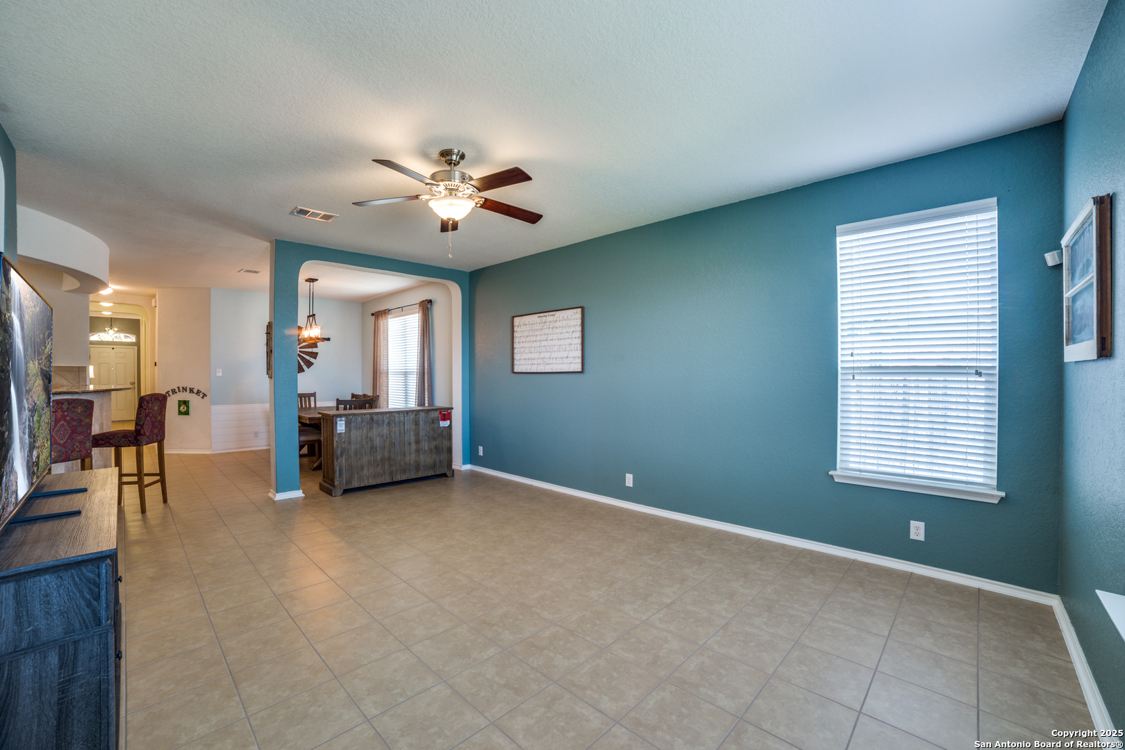 9050 HERMAN HOLLOW