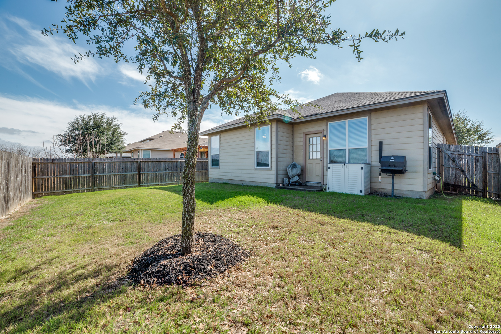 9050 HERMAN HOLLOW