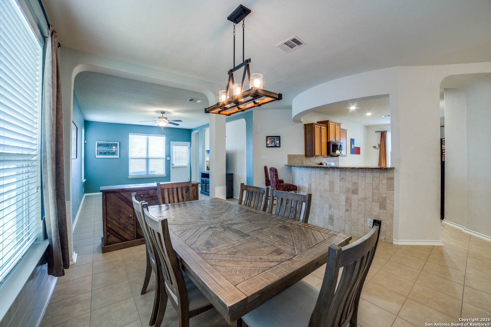 9050 HERMAN HOLLOW