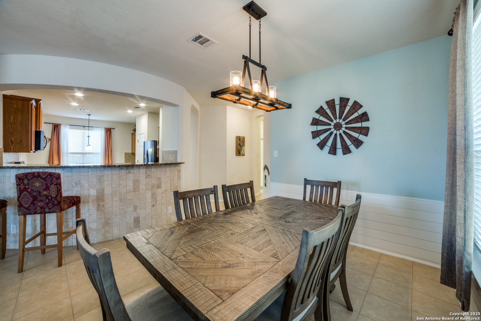 9050 HERMAN HOLLOW