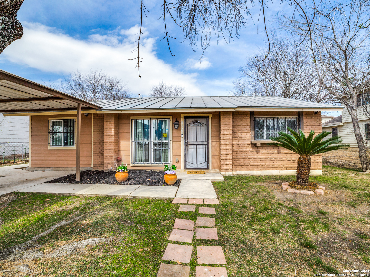 8327 Big Creek