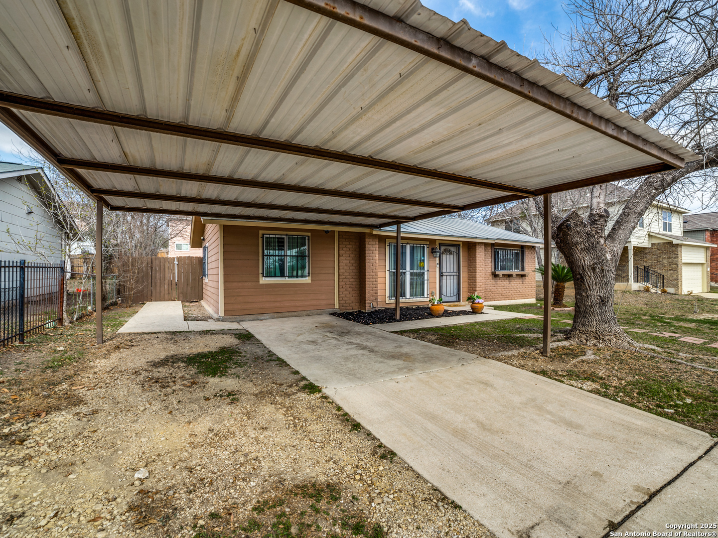 8327 Big Creek