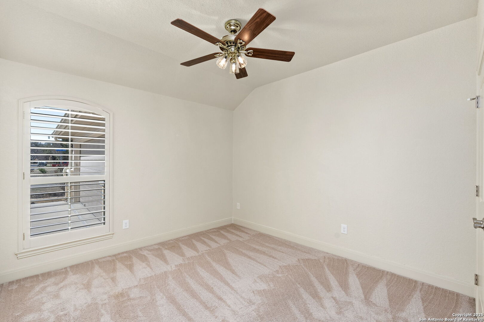 9506 Basket Elm