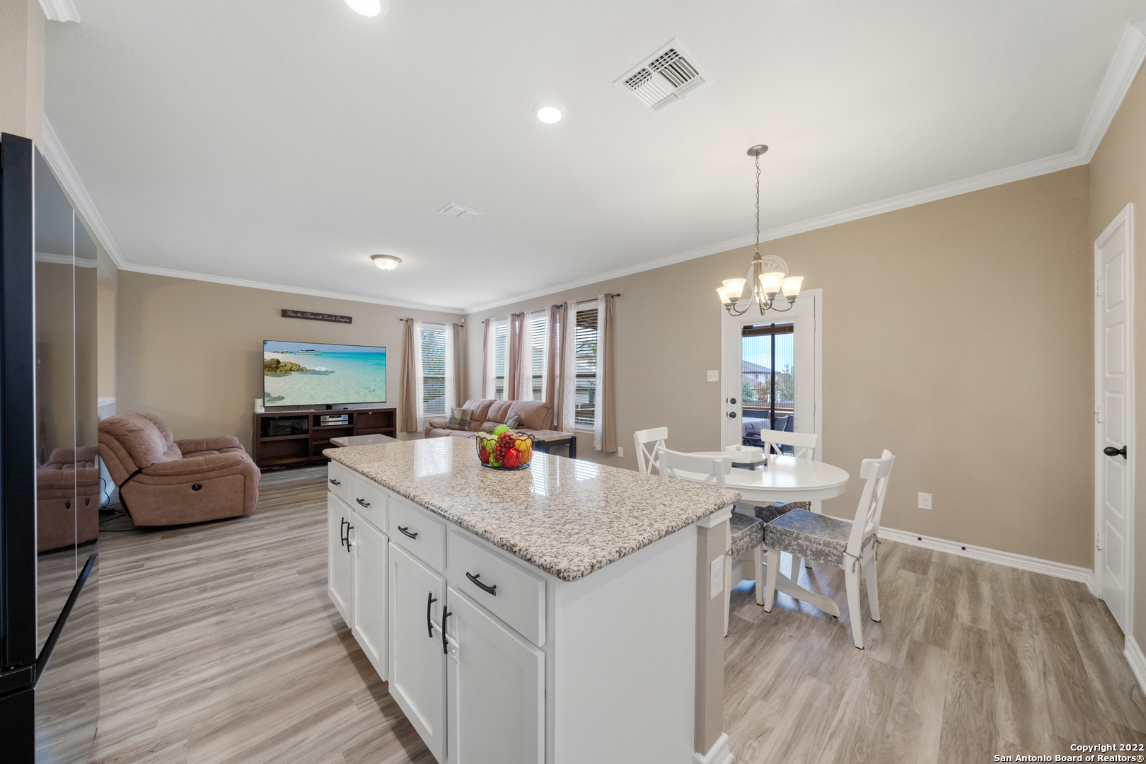 7047 Palomino Bay