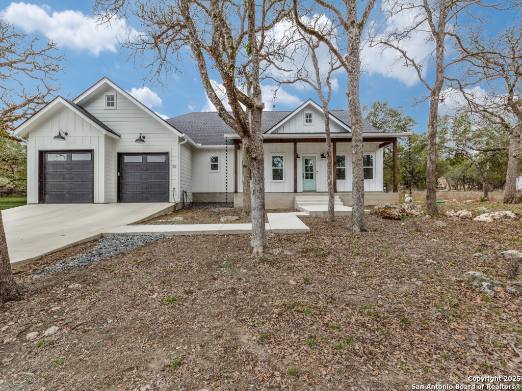 122 River View