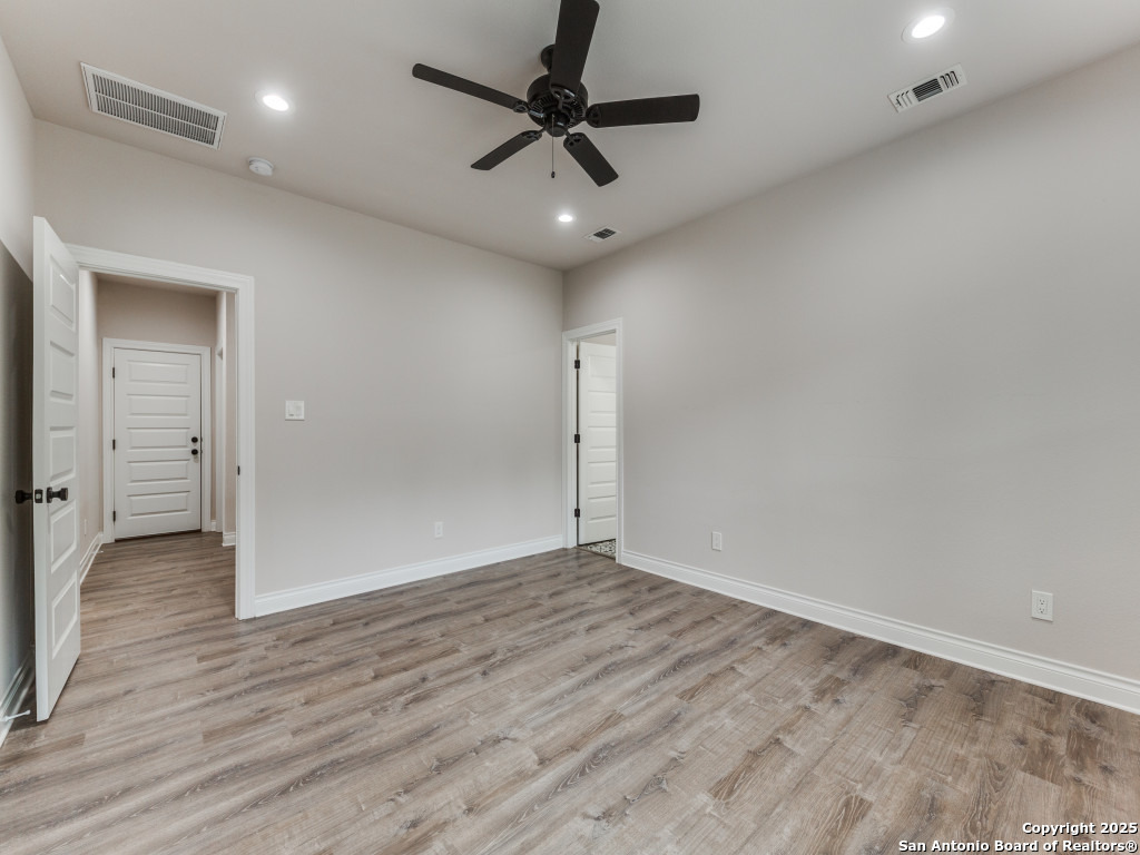 122 River View
