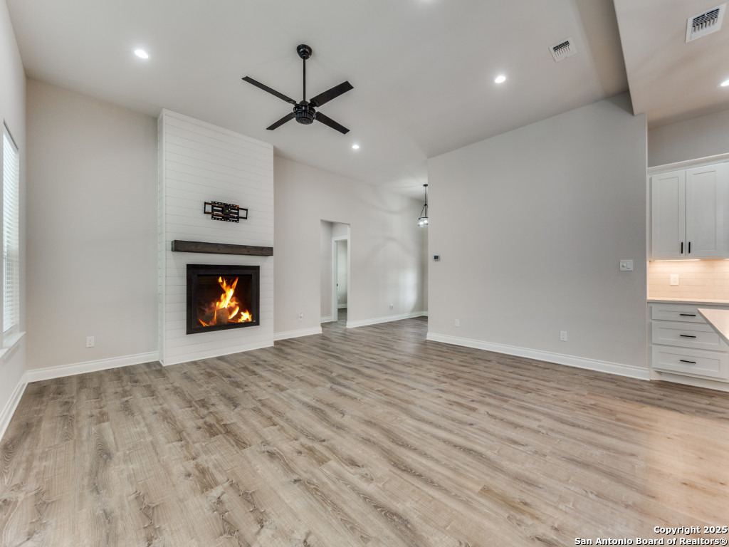 122 River View