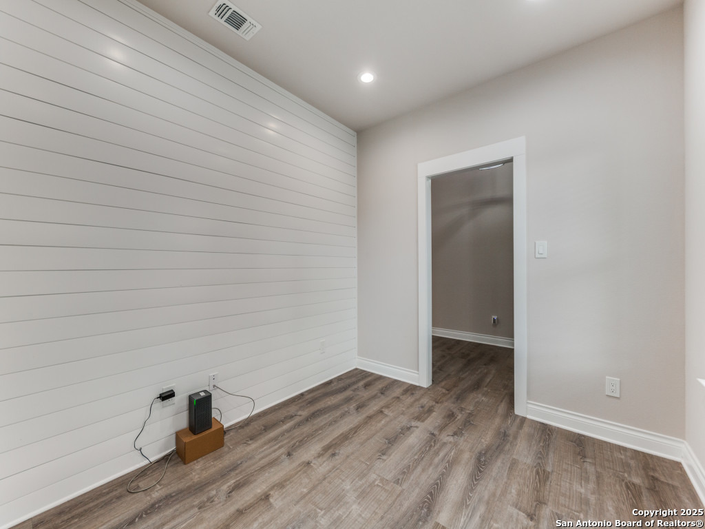 122 River View