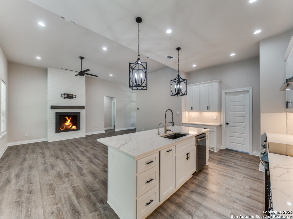 122 River View