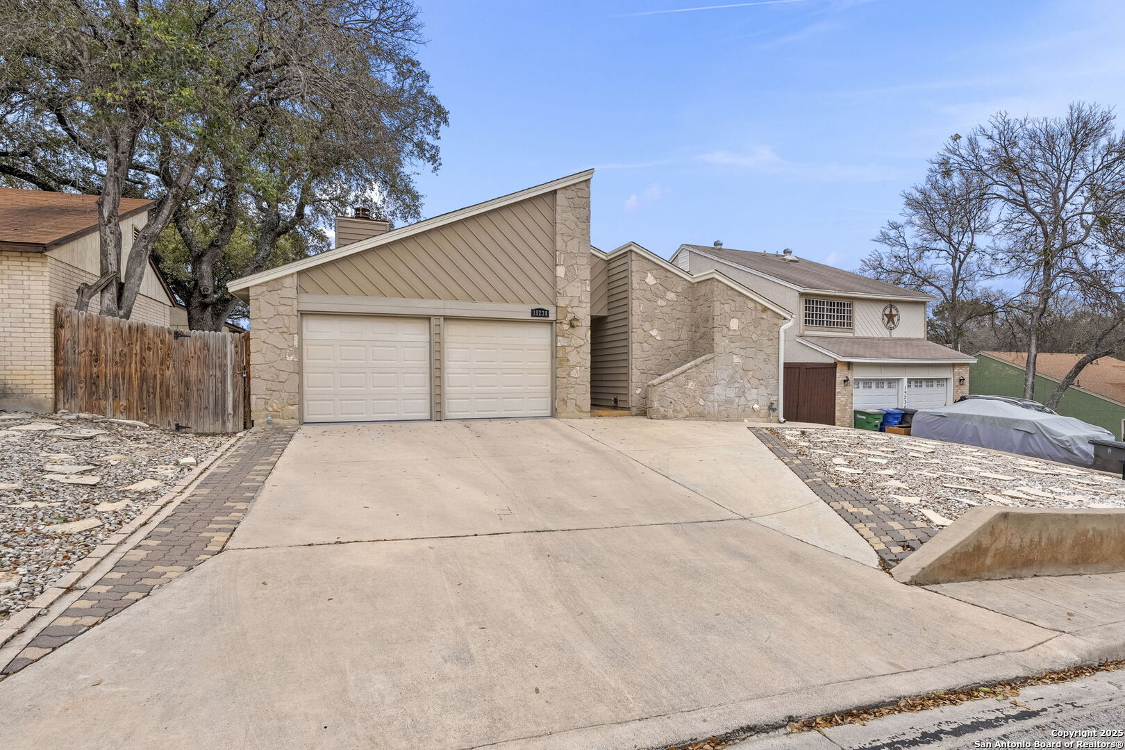 15238 Moss Way