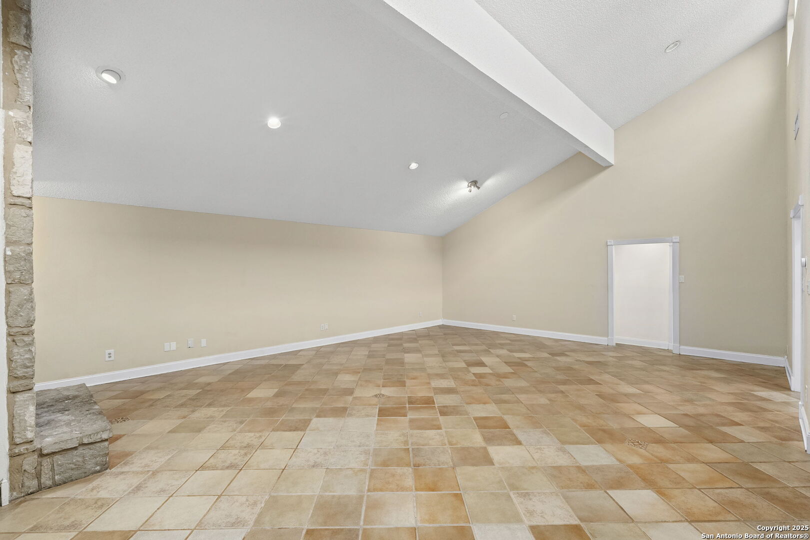 15238 Moss Way