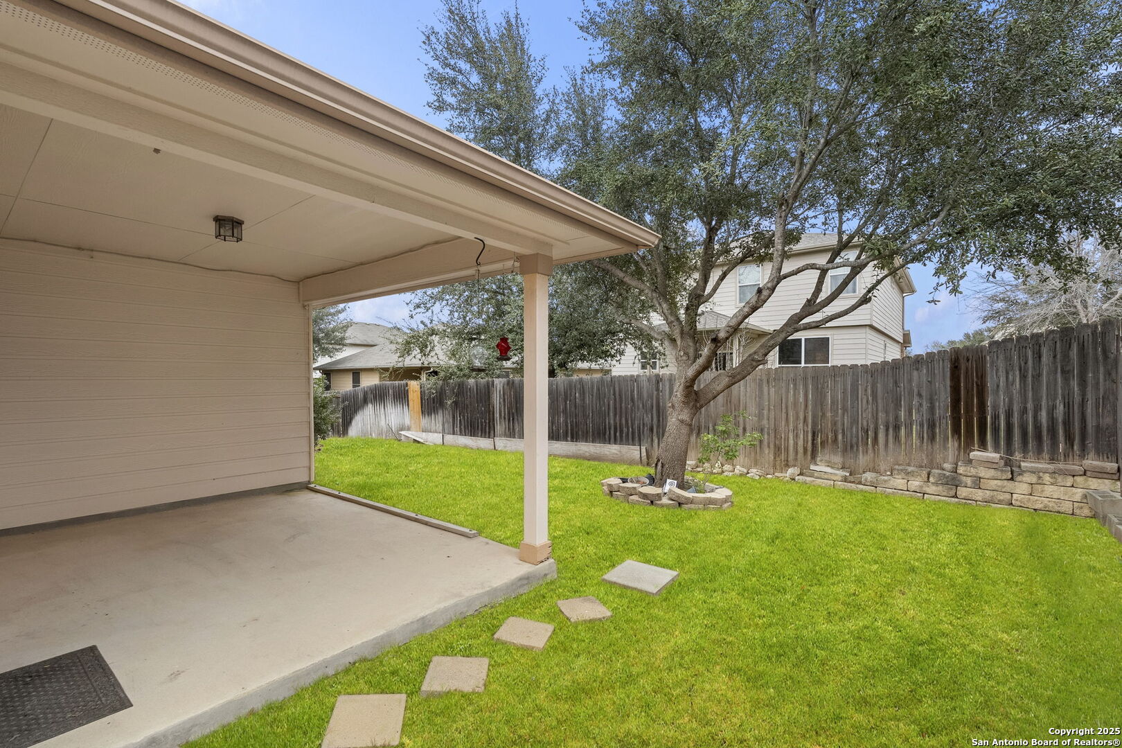 725 fountain gate