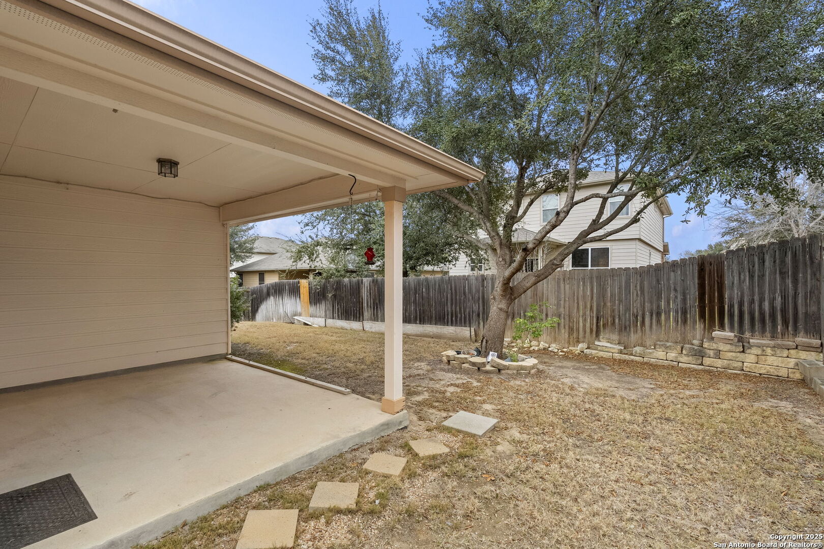 725 fountain gate