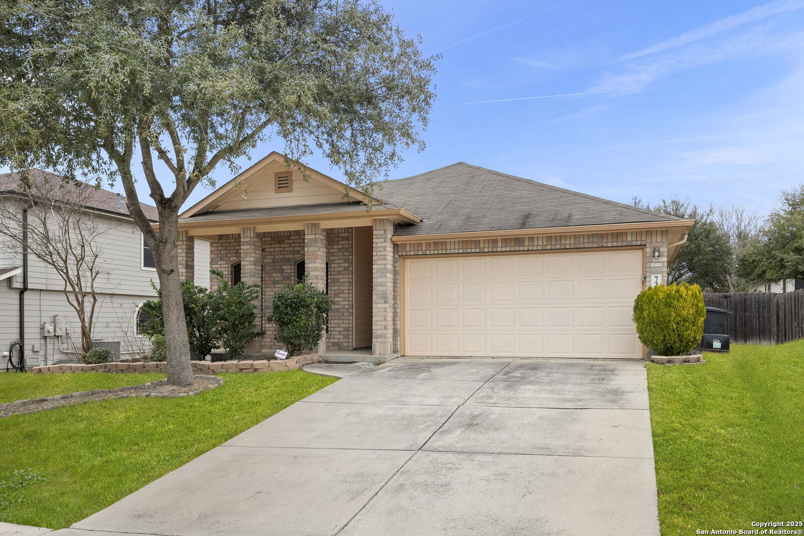 725 fountain gate