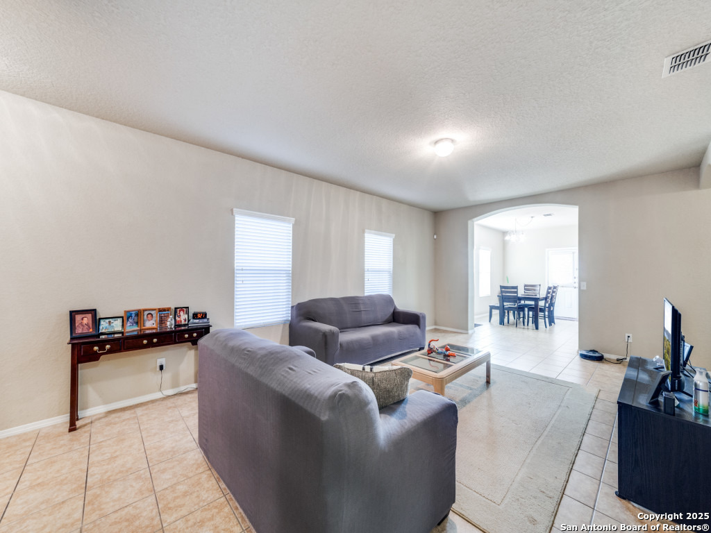 9702 Nueces Canyon