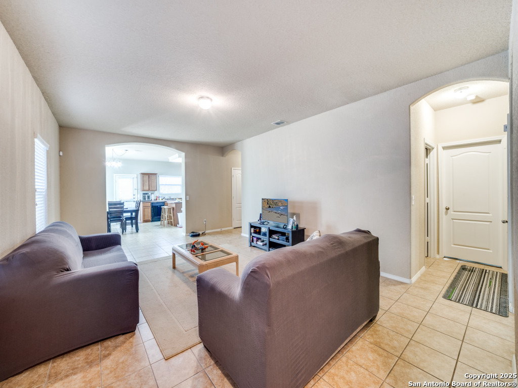 9702 Nueces Canyon