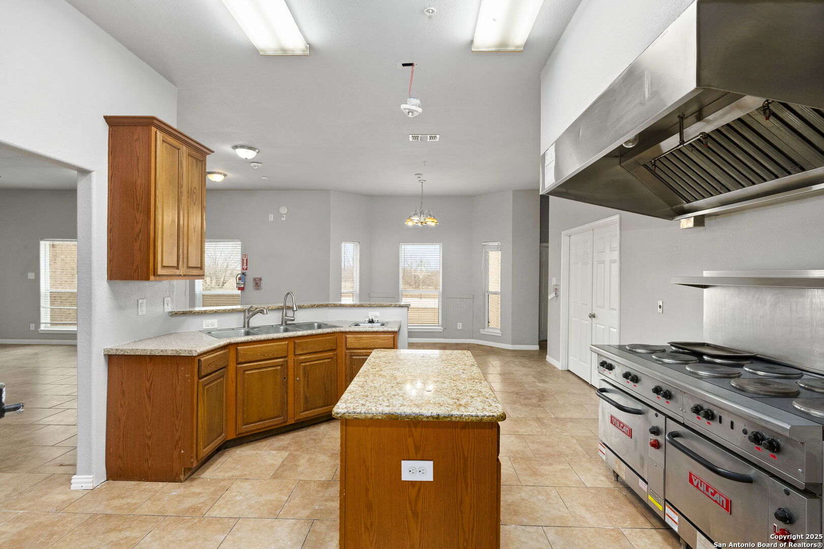 17606 Tucker Place