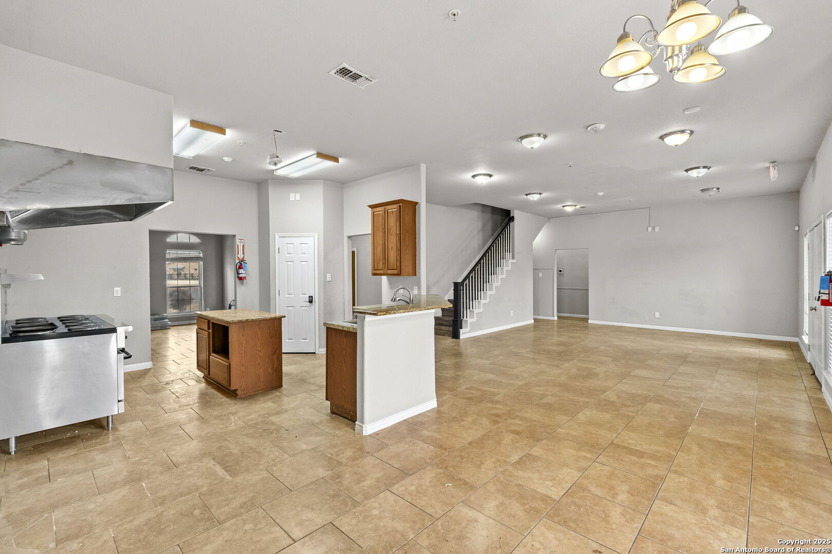 17606 Tucker Place