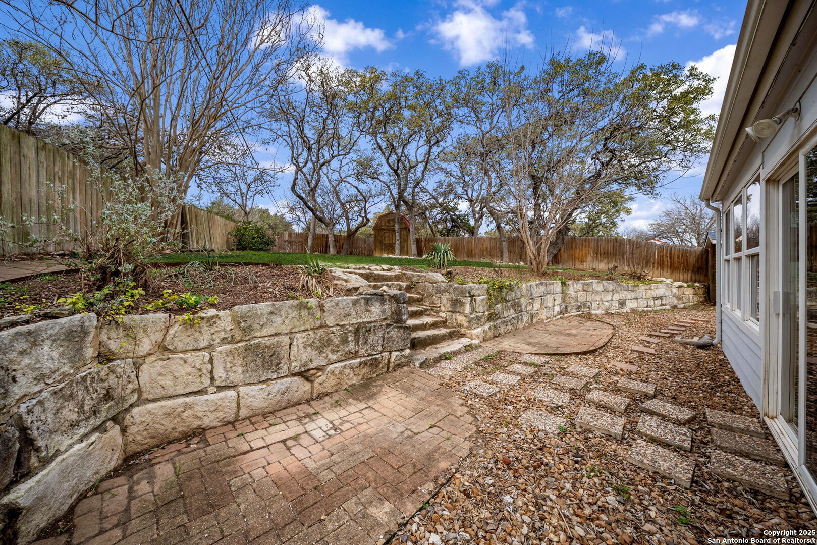 7811 Valley Trails
