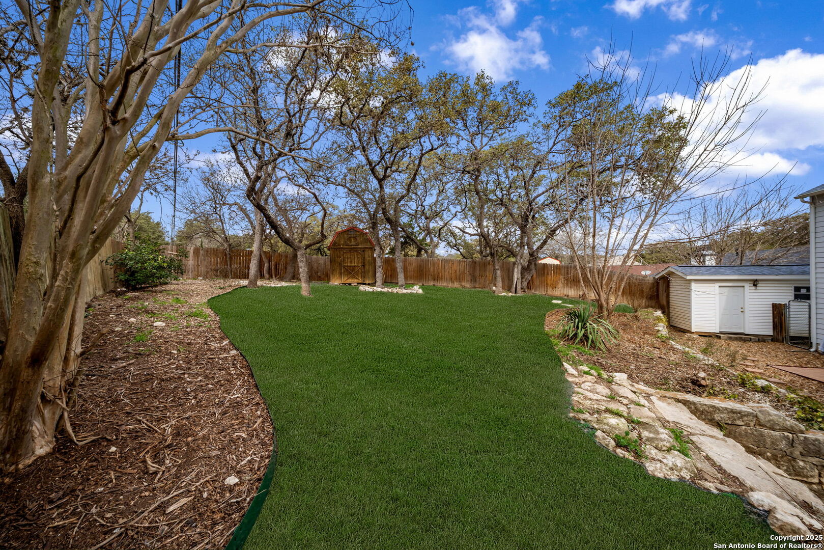 7811 Valley Trails
