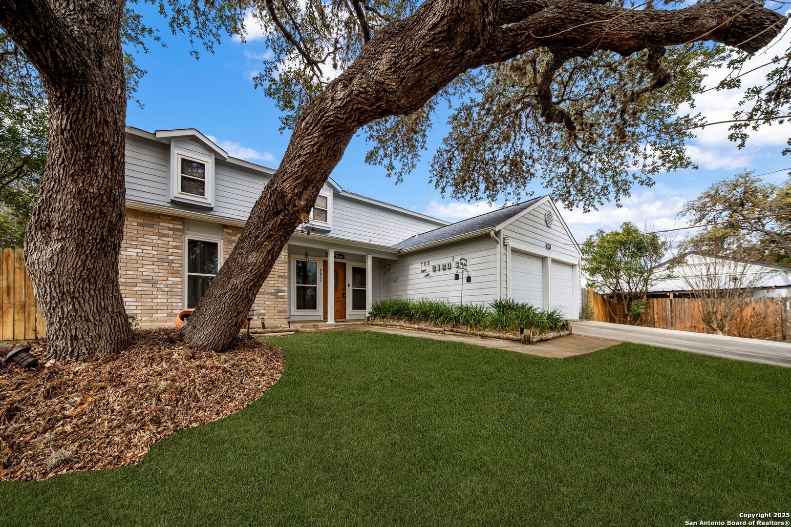 7811 Valley Trails