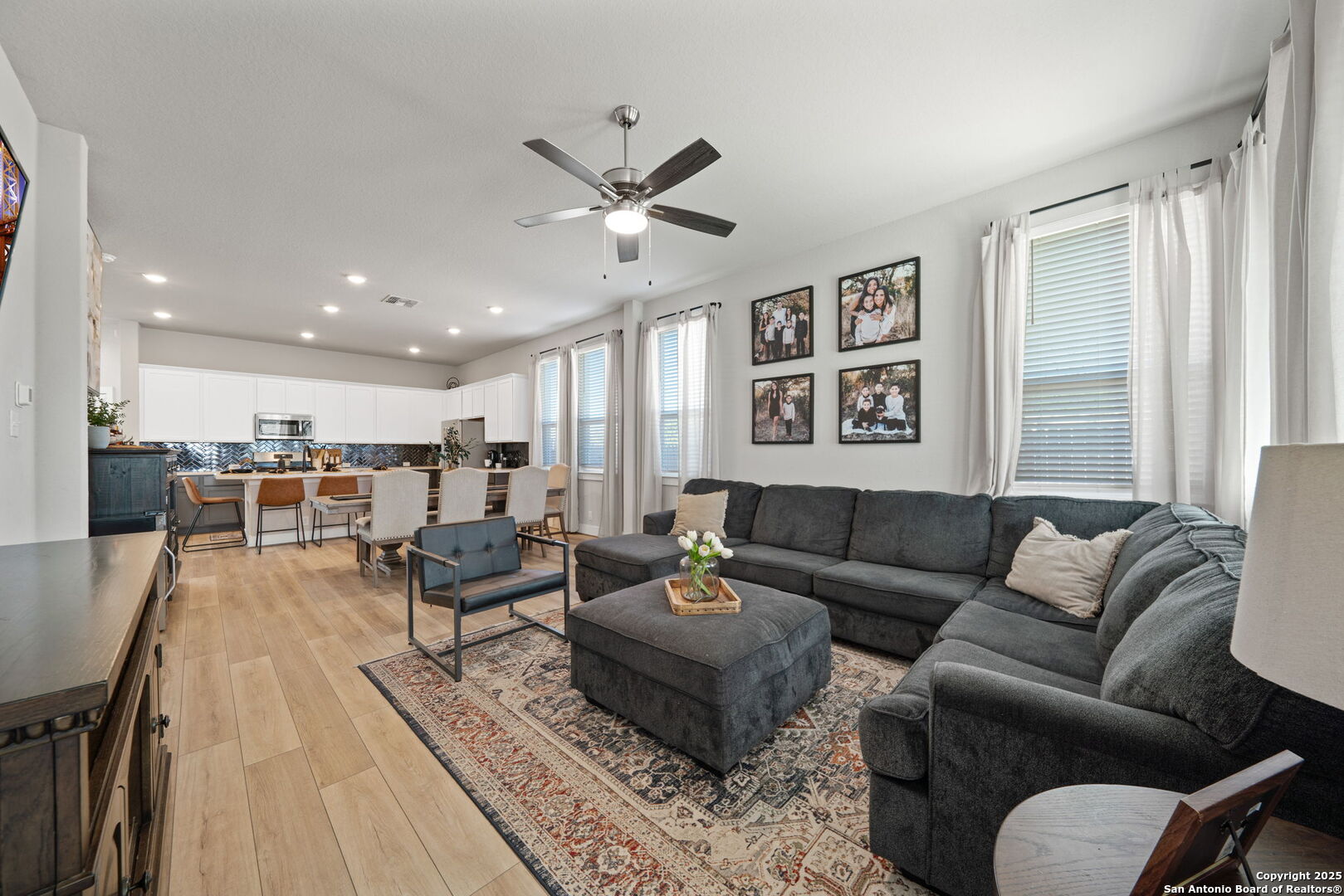 21114 Chestnut Cove