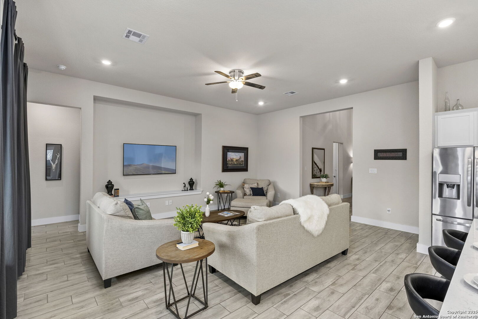 103 Alcantara