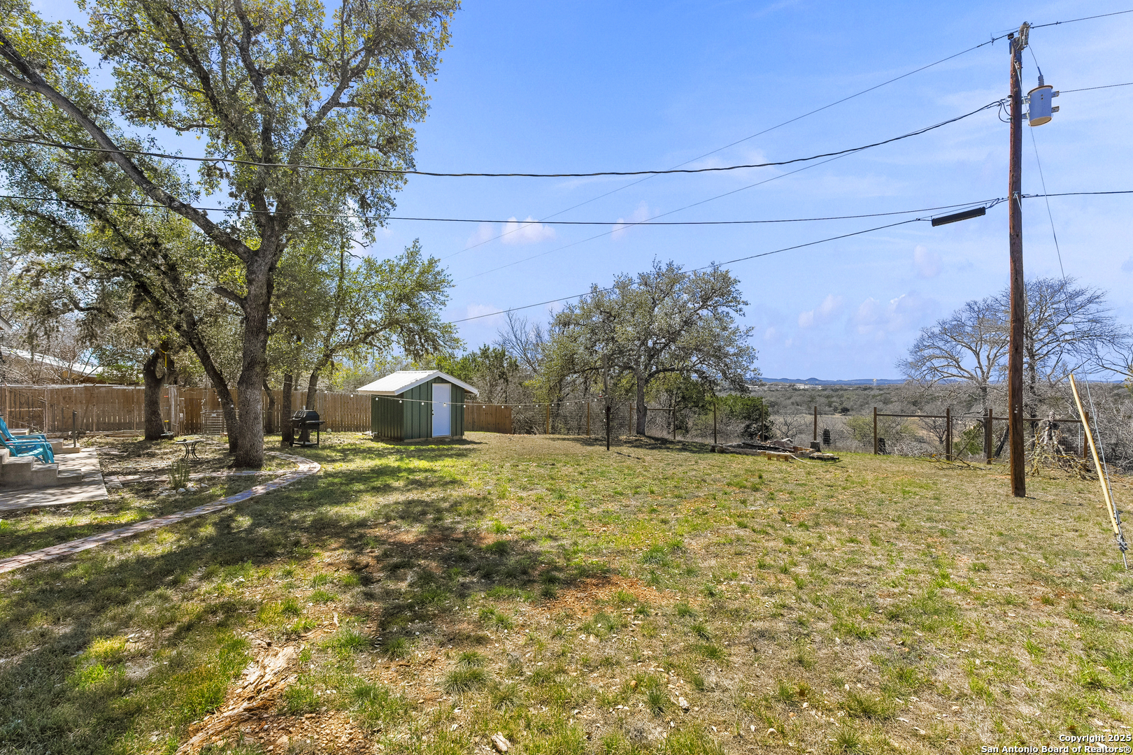541 Robindale